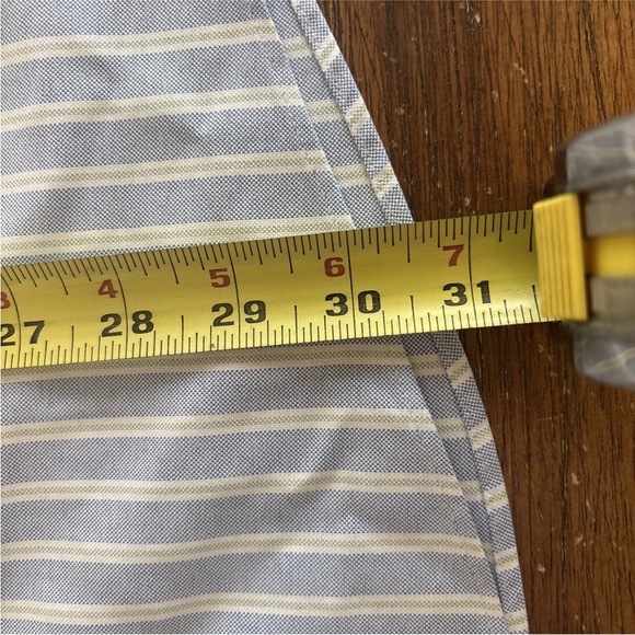 LL Bean Men's Wrinkle Resistant Long Sleeve Button Up Size 16 1/2-35 Light Blue - Picture 4 of 10